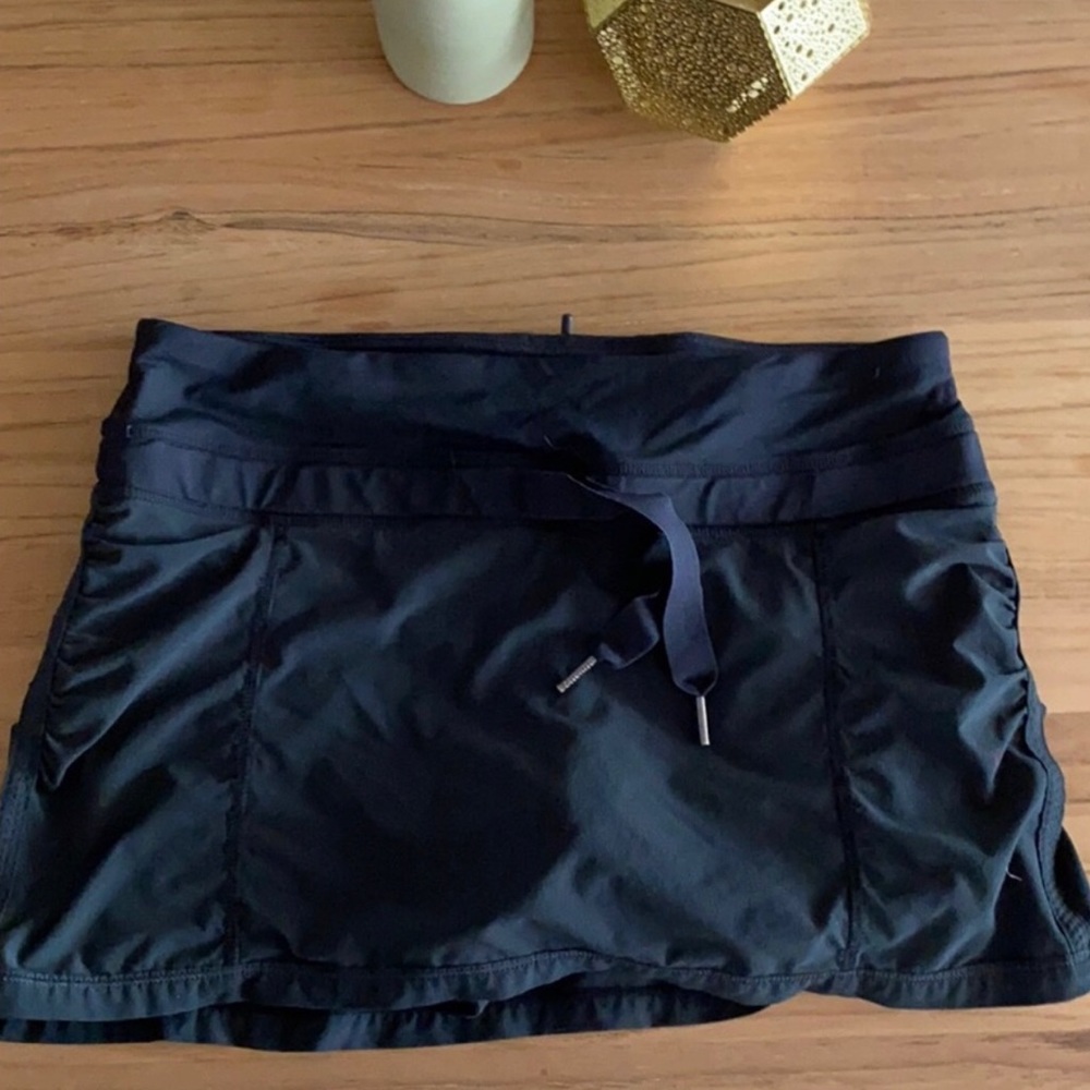 Lululemon Tennis Skirt with Built In Shorts Size 4
